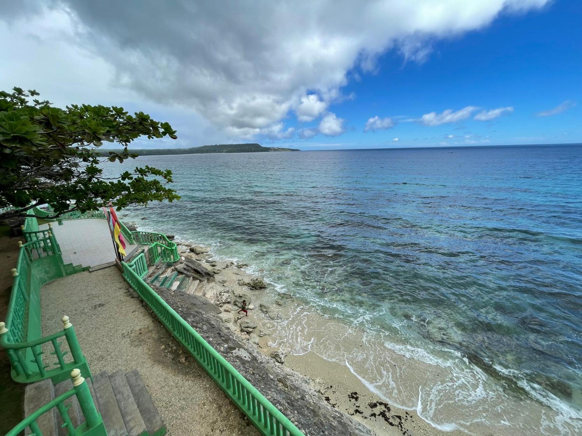 Oceanfront Beach Resort Siquijor Eksteriør billede