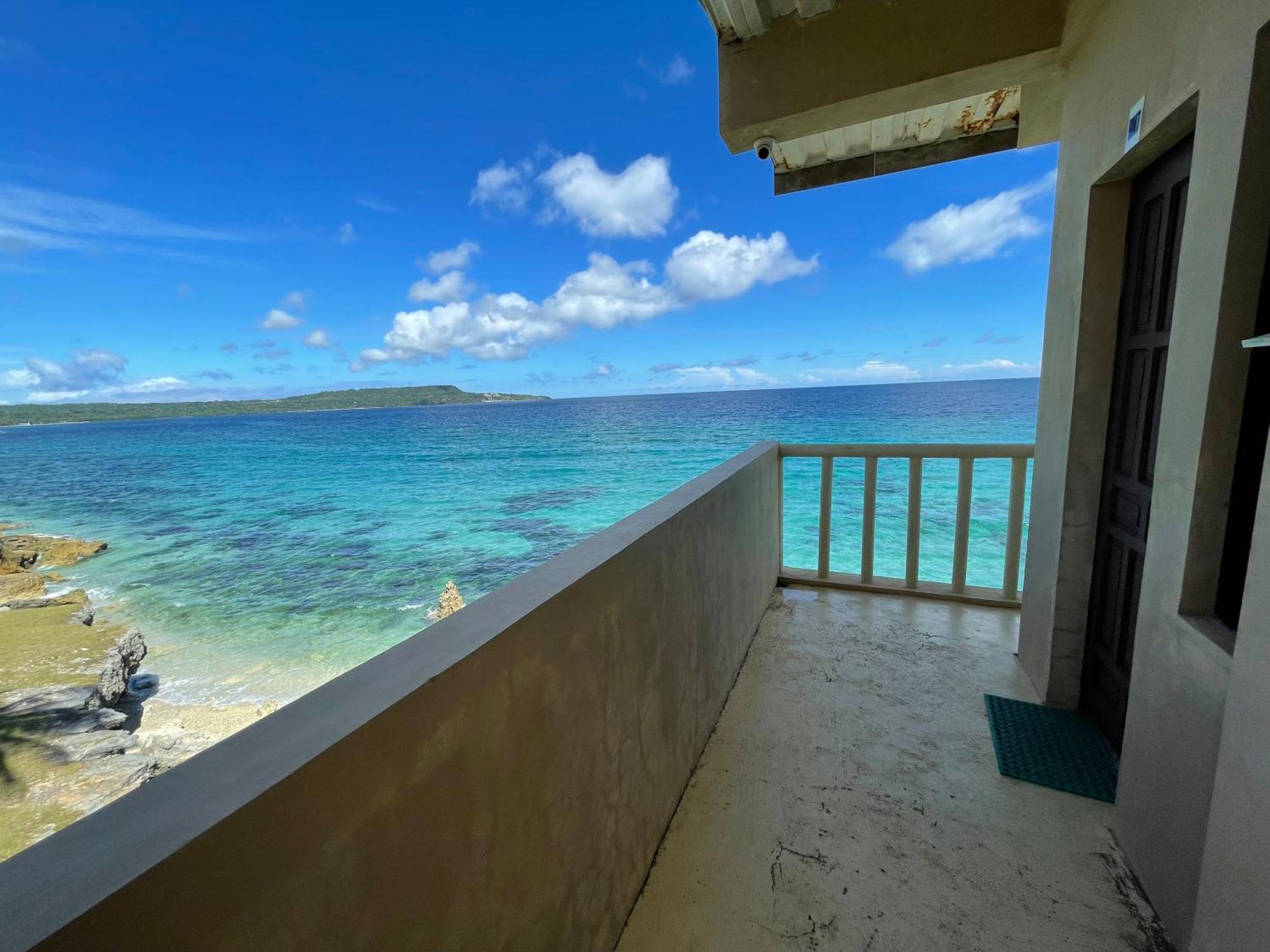 Oceanfront Beach Resort Siquijor Eksteriør billede